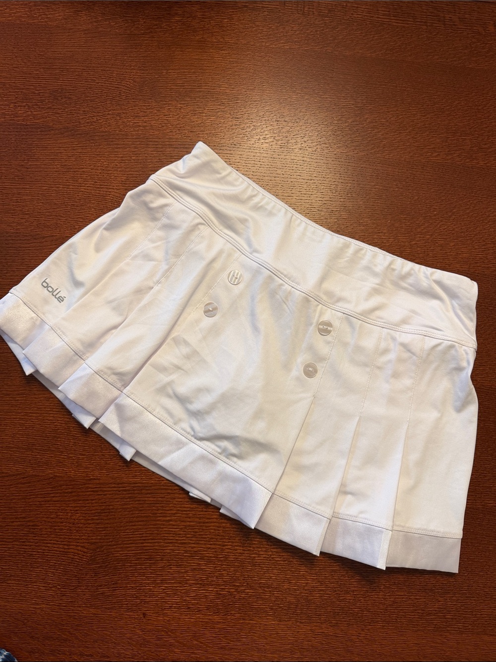 bolle White Pleated Tennis/Athletic Skort with Button Detail